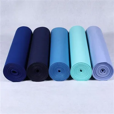 Königsblauer Vlies-Teppich